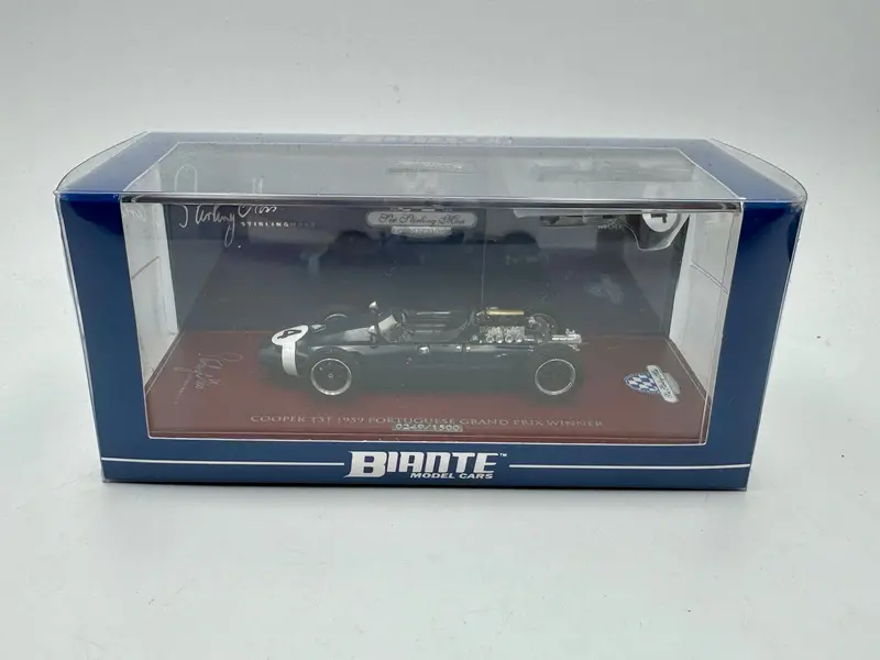 1:43 1959 Stirling Moss -- Portugese Gp Winner -- #4 Cooper F1 T51 -- Biante 2