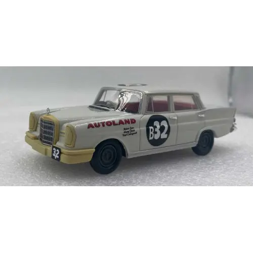 1:43 1961 Armstrong 500 Winner Firth/Jane -- Mercedes-Benz 220Se -- Ace Models 1