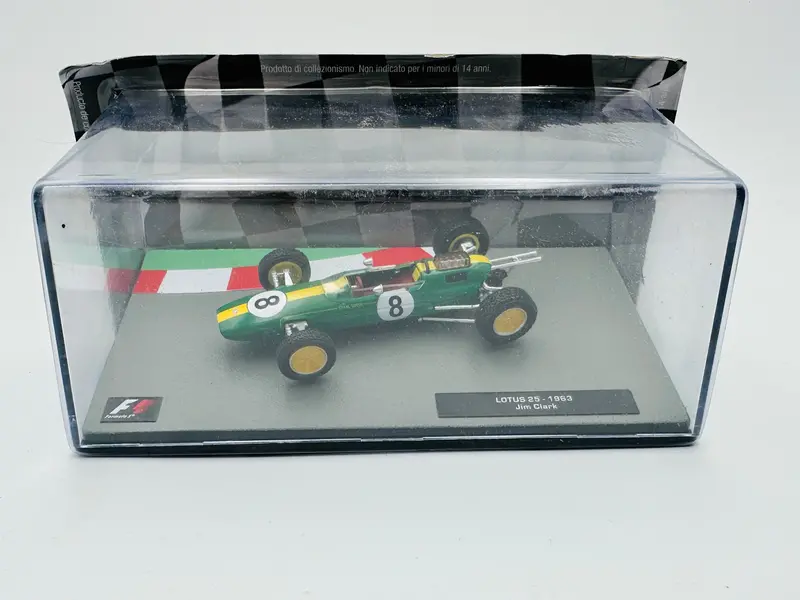 1:43 1963 World Champion -- Jim Clark -- Lotus 25 -- Atlas F1 1
