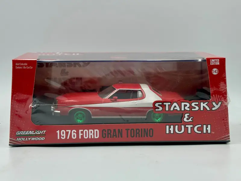 1:43 1976 Ford Gran Torino -- *Chase Version* -- Starsky & Hutch -- Greenlight 1