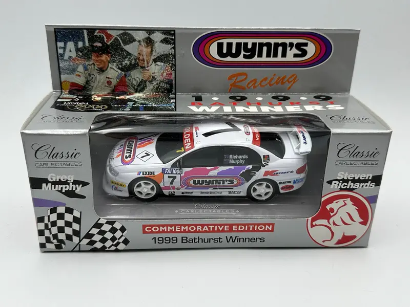 1:43 1999 Bathurst Winner Murphy/Richards -- Holden Vt -- Classic Carlectables 1