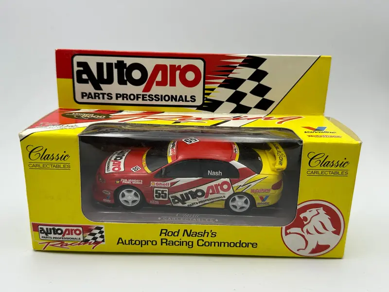 1:43 1999 Rod Nash -- Holden Vt Commodore -- Classic Carlectables 1