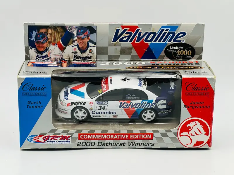 1:43 2000 Bathurst Winner -- #34 Tander/Bargwanna -- Classic Carlectables 1