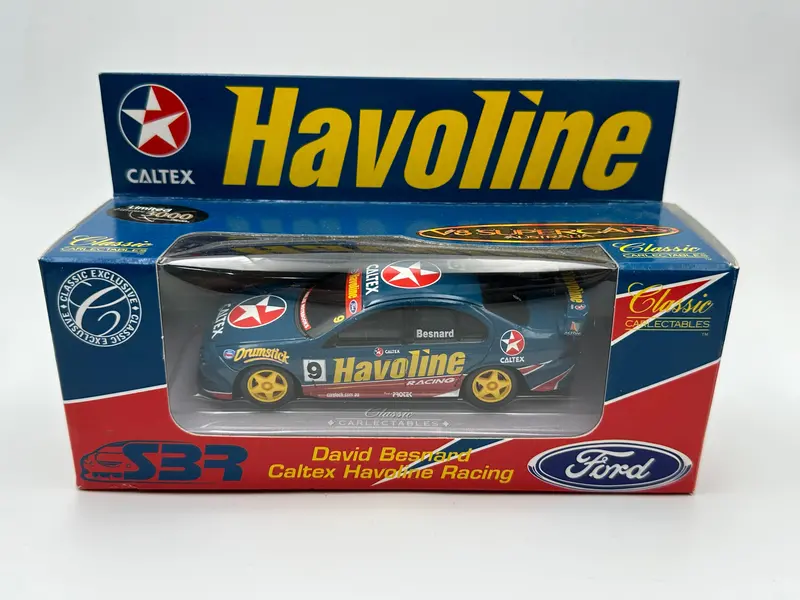 1:43 2001 David Besnard -- Ford Au Falcon -- Classic Carlectables 1