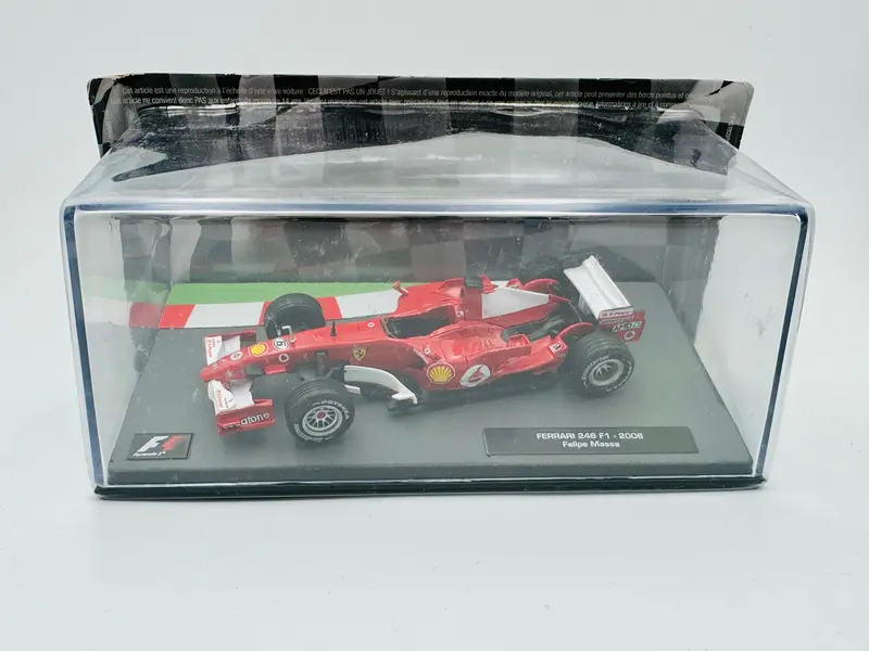 1:43 2006 Felipe Massa -- Scuderia Ferrari 248 -- Atlas F1 1