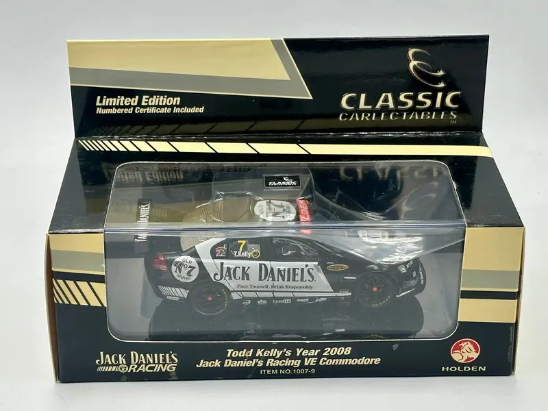 1:43 2008 Todd Kelly -- #7 Holden Ve Commodore -- Classic Carlectables 2