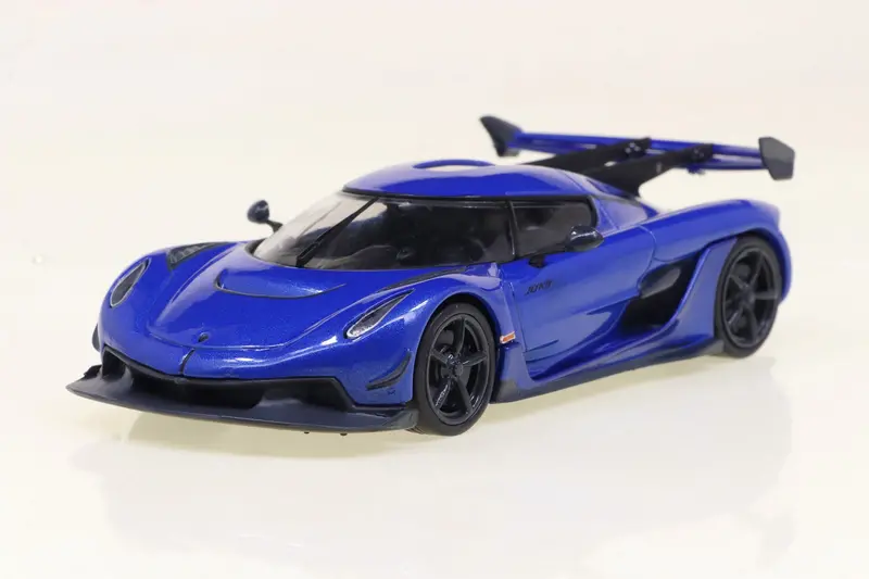 1:43 2021 Koenigsegg Jesko -- Imperial Blue -- Solido 1