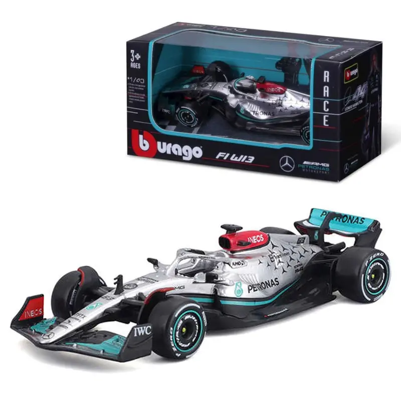 1:43 2022 George Russell -- #63 Mercedes-Amg W13 E -- Bburago F1 1