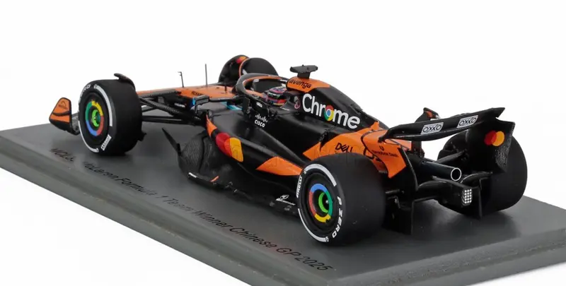 1:43 2025 Oscar Piastri -- Chinese Gp Winner -- #81 Mclaren Mcl39 -- Spark F1 2