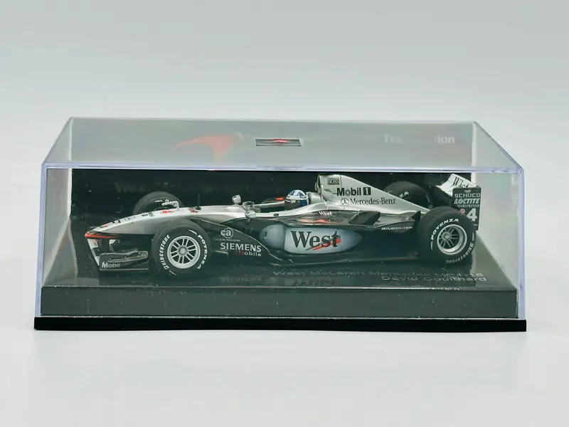 1:43 David Coulthard -- Mclaren Mercedes Mp4-16 -- Minichamps F1 1