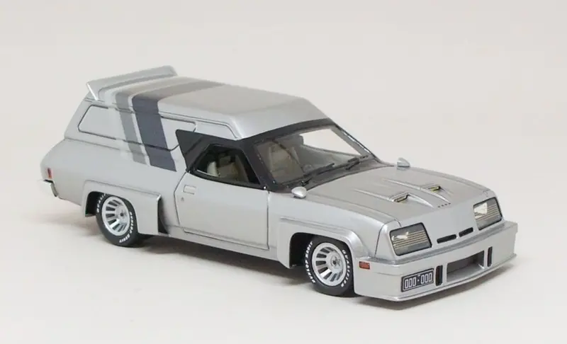 1:43 Ford Falcon Xc Concorde Panel Van -- Silver -- Ace Models 1