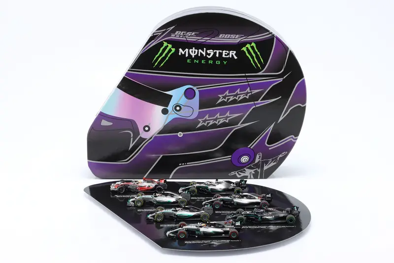 1:43 Lewis Hamilton 7 X World Champion Set -- Minichamps F1 1