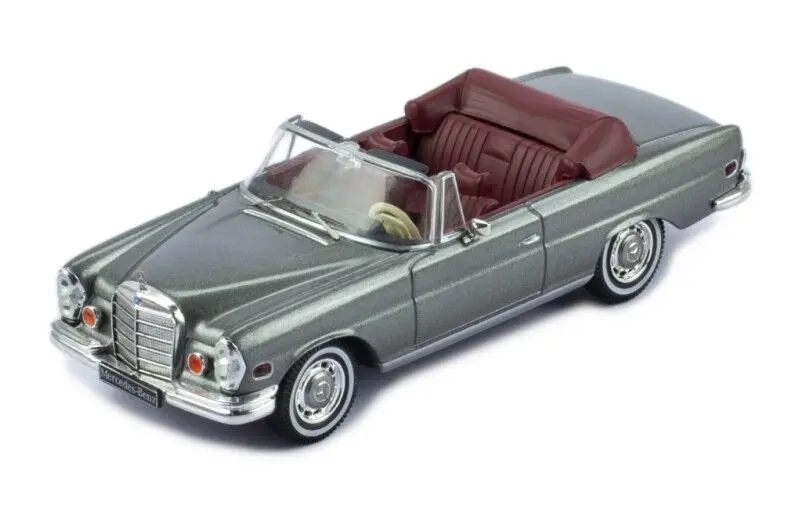 1:43 Mercedes-Benz 280 Se 3.5 (W111) 1969 -- Metallic Grey -- Ixo Models 1