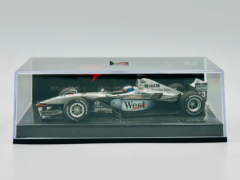 1:43 Mika Hakkinen -- #3 Mclaren Mercedes Mp4-16 -- Minichamps F1 1