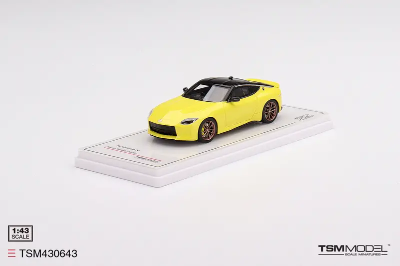 1:43 Nissan Fairlady Z Proto Spec 2023 -- Ikazuchi Yellow -- Tsm-Model 1
