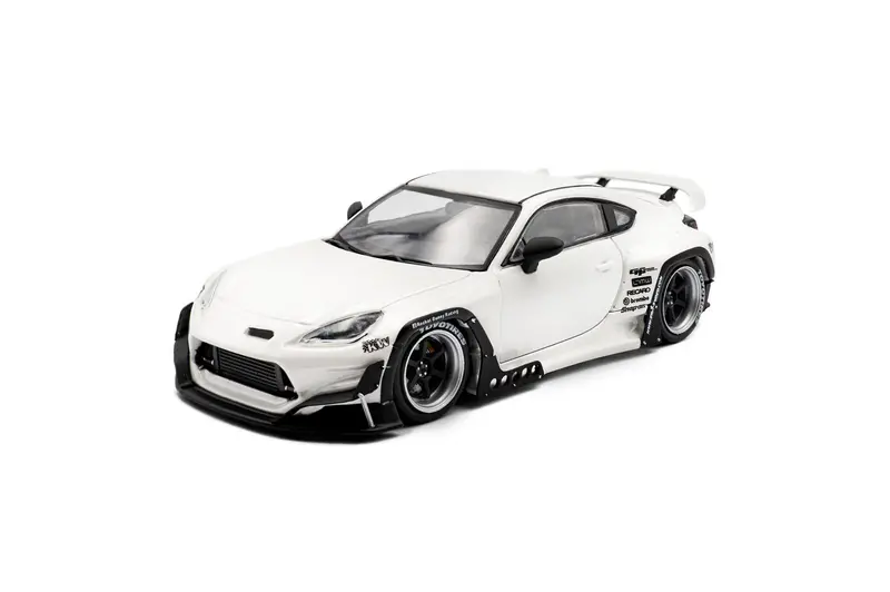 1:43 Toyota Gr86 Pandem Rocket Bunny 2022 -- White/Black -- Solido 1