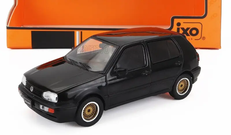 1:43 Volkswagen Golf Iii 1993 -- Black -- Ixo Models 1