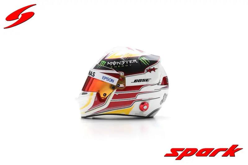 1:5 Helmet -- Lewis Hamilton - 2015 World Champion -- Mercedes -- Spark F1 2