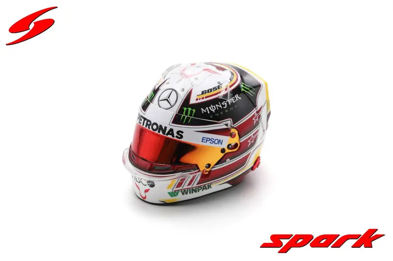 1:5 Helmet -- Lewis Hamilton - 2018 World Champion -- Mercedes -- Spark F1 1
