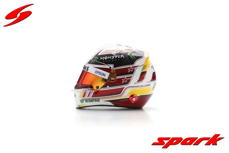 1:5 Helmet -- Lewis Hamilton - 2018 World Champion -- Mercedes -- Spark F1 2