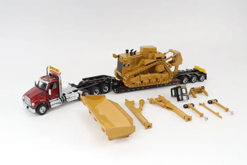 1:50 Kenworth T880 Truck W/Lowboy & D11 Dozer Parts -- Diecast Masters Cat 85787 1