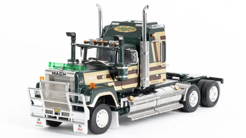 1:50 Mack Bicentennial Superliner -- Kingsford Smith -- Drake Truck Z88006 1