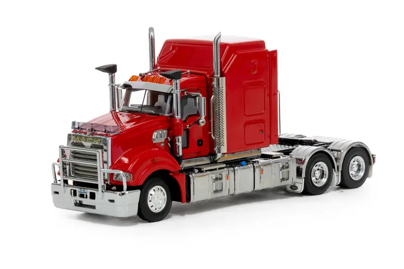 1:50 Mack Late Edition Superliner -- Red/Black -- Drake Truck Z01525 1