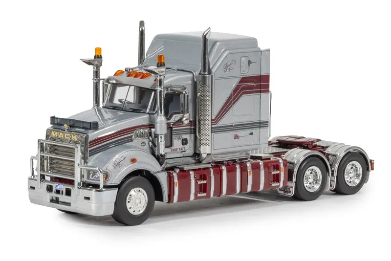 1:50 Mack Superliner -- Patlin Transport & Heavy Haulage -- Drake Truck Z01572 1