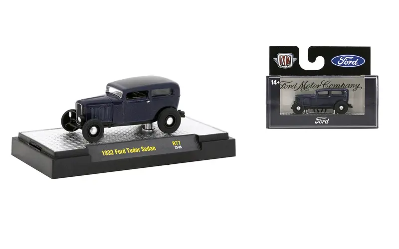 1:64 1932 Ford Tudor Sedan -- Navy -- M2 Machines Auto Thentics 77 1