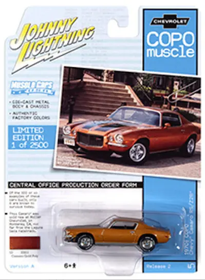 1:64 1970 ½ Chevrolet Copo Camaro Rs/Z28 -- Camaro Gold Poly -- Johnny Lightning 1