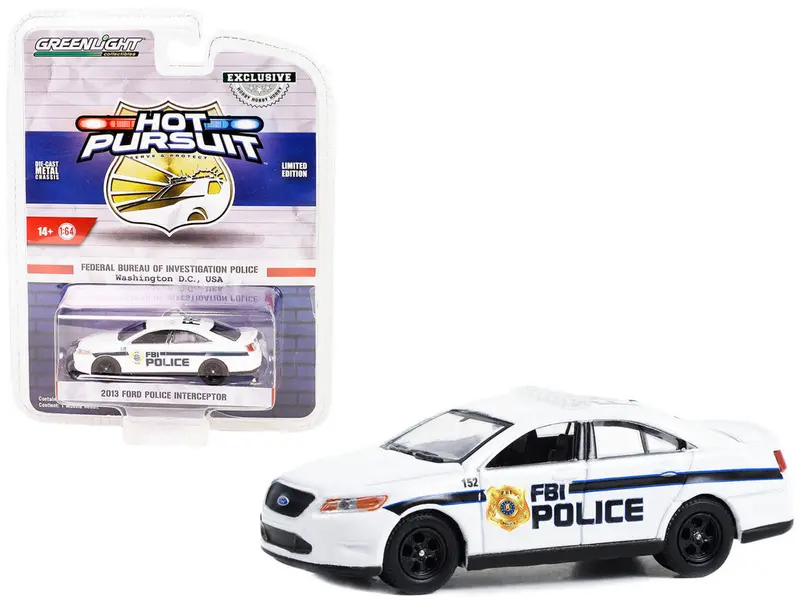 1:64 2013 Ford Police Interceptor -- Police Car -- Greenlight: Hot Pursuit 1