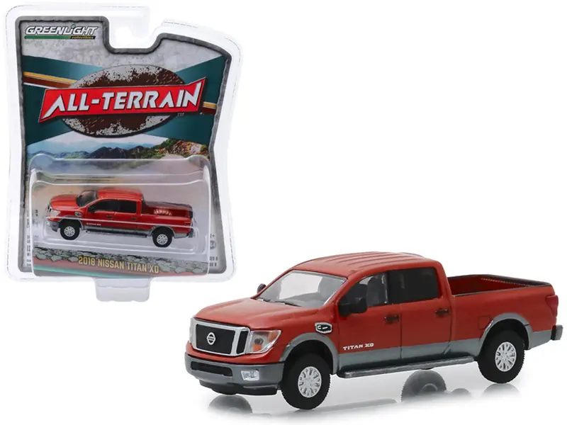 1:64 2018 Nissan Titan Xd -- Brown/Silver --  Greenlight 1