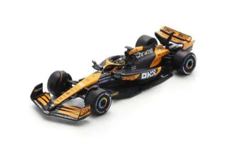 1:64 2024 Oscar Piastri -- Australian Gp -- #81 Mclaren Mcl38 -- Spark F1 Y375 1