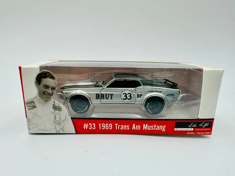 1:64 Allan Moffat -- #33 Brut -- 1969 Ford Mustang Trans Am -- Dda/Acme 1