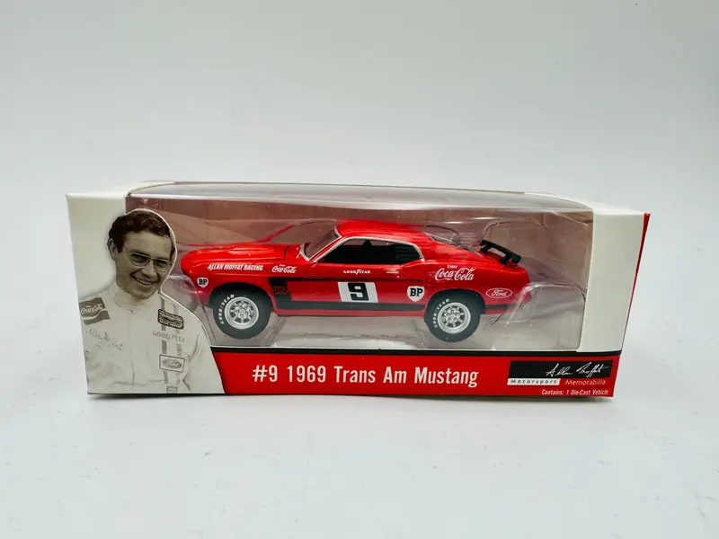 1:64 Allan Moffat -- #9 Coca-Cola -- 1969 Ford Mustang Trans Am -- Dda/Acme 1