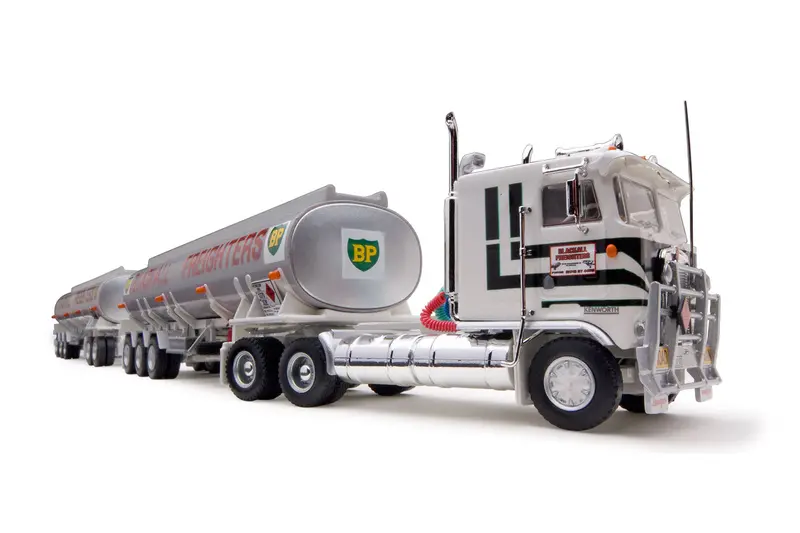 1:64 Blackall Freighters -- Bp Kenworth Fuel Tanker -- Highway Replicas Truck 1