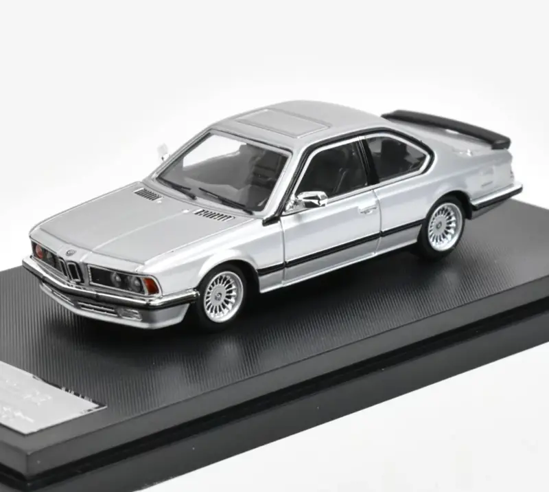 1:64 Bmw 635 Csi -- Silver -- Street Warrior 1