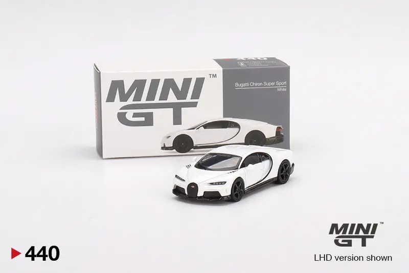 1:64 Bugatti Chiron Super Sport -- White -- Mini Gt 1