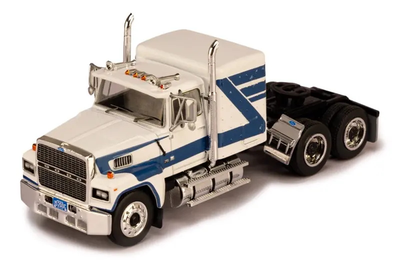 1:64 Ford Ltl-9000 1978 -- White W/ Blue Stripes -- Ixo Models Truck 1