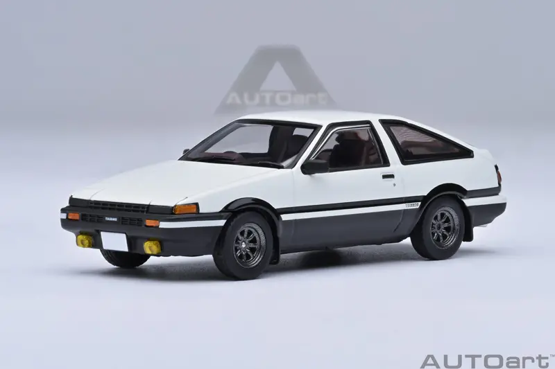 1:64 Initial D - Legend -- Toyota Sprinter Trueno (Ae86) -- Autoart 20031 2