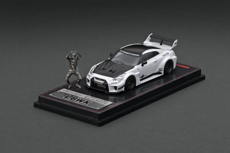 1:64 Nissan 35Gt-Rr -- Lb-Silhouette Works Gt -- White W/Mr. Kato Metal Figurine 1