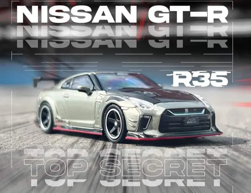 1:64 Nissan Gt-R (R35) Top Secret -- Metallic Silver/Carbon -- Inno64 1