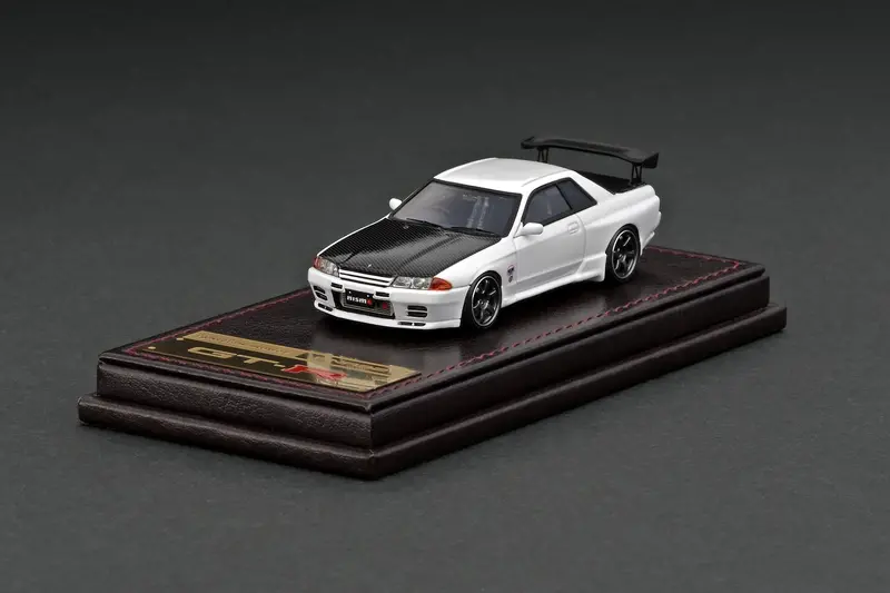 1:64 Nissan Skyline Gt-R Nismo R32 -- White -- Ignition Model 1