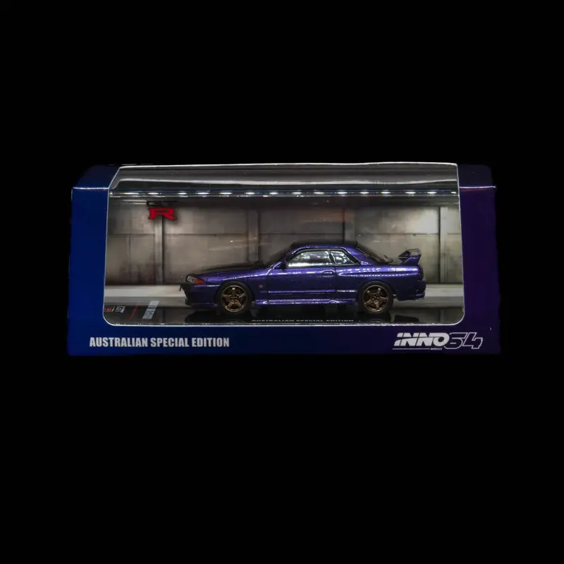 1:64 Nissan Skyline Gt-R (R32) -- Chameleon Purple -- Inno64 Australia Exclusive 1
