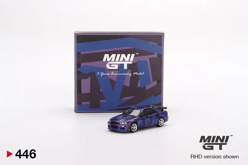 1:64 Nissan Skyline Gt-R (R34) V-Spec Ii -- Digital Camouflage Purple -- Mini Gt 1