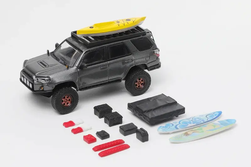 1:64 Toyota 4Runner Widebody 2018 -- Grey W/Accessories -- Gcd 1