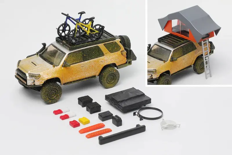 1:64 Toyota 4Runner Widebody 2018 -- Muddy Silver W/Accessories -- Gcd 1