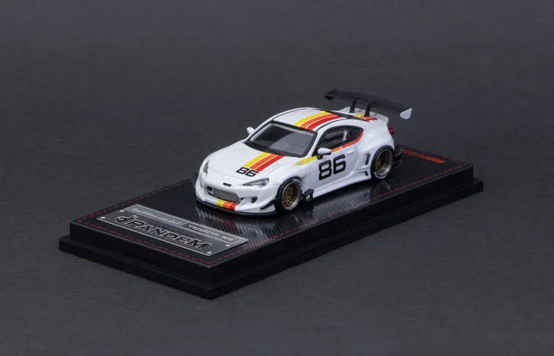 1:64 Toyota 86 -- Pandem V3 White -- Ignition Model 1