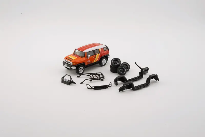 1:64 Toyota Fj Cruiser -- Christmas Edition - Orange -- Bm Creations 1