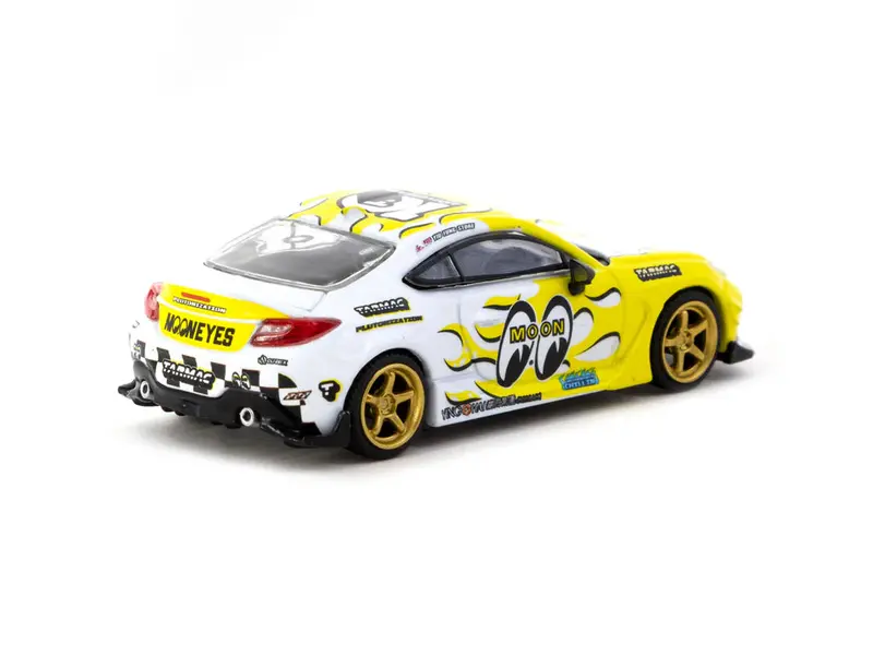 1:64 Toyota Gr86 -- Mooneyes Yellow/White Flames -- Tarmac Works 2